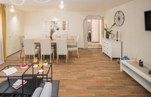 Cozy Home In Peresiji - Foto 22