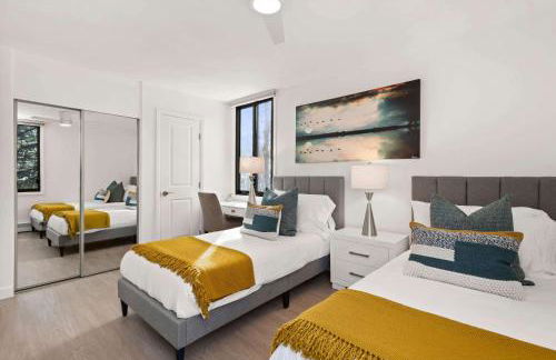 Renovated Riverfront 3 BR, 2 BA with Pool - Walk to Town! - Foto 14