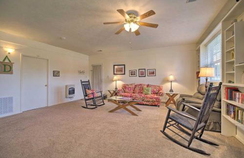 Mtn View Smokies JuJus House with Screened Porch - Photo 10