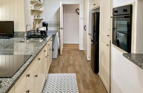 The Old School - Photo 8