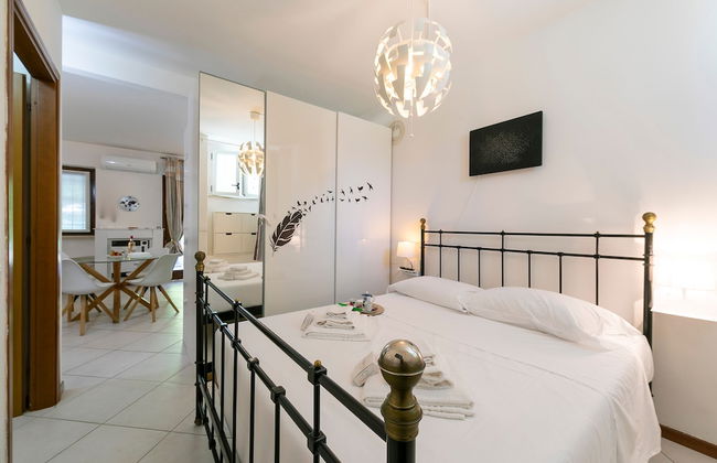 Perla del Lago Near the Beach - Photo 9