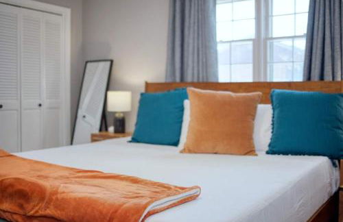 Near Botanical Garden with a Pool Charming on Charing - Foto 21