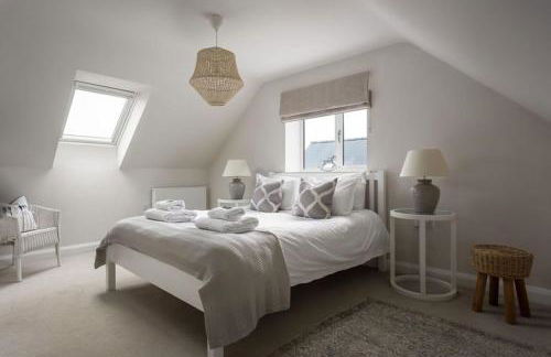 Stone Barn, contemporary barn conversion - Photo 18