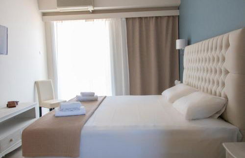 Helen Hotel - Photo 53