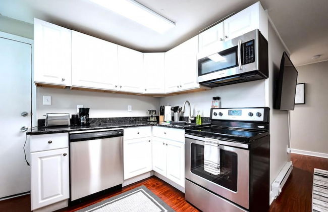 Redwood Loft at Park Place King bed Walk in Closet Fast Wifi and Free Coffee - Foto 5