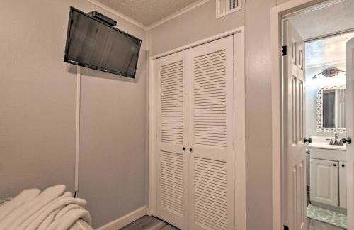 Beachfront Corpus Christi Condo with Arcade Room! - Foto 16