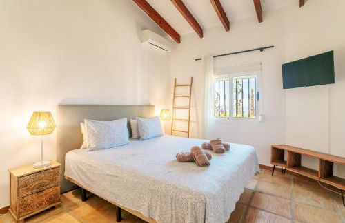 Villa Eliane with amazing sea views and large private swimming pool! - Photo 19