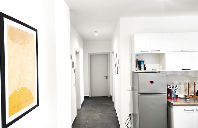 Seafront Apartment in Durres - Photo 11