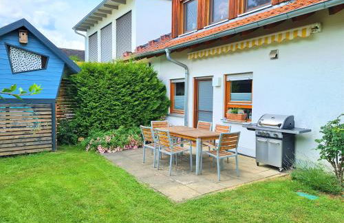 Modernes Ferienhaus mit großer Küche, Terrasse & Garten - Foto 20