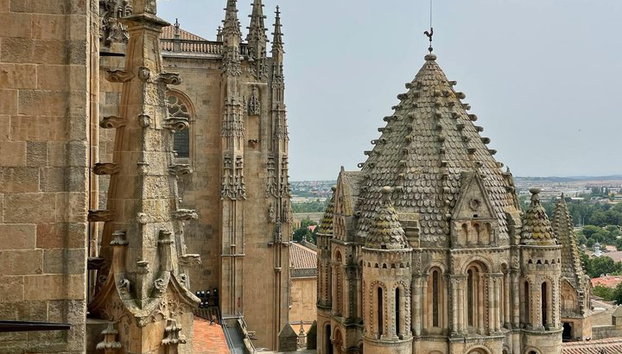 Leyendas y Historias Reales Tour guiado por uno mismo de Salamanca - Foto 5