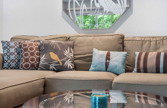 Lake Hideaway Waterfront Condo w/ Resort Perks! - Photo 14