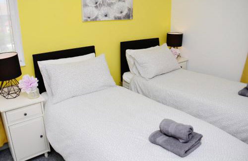 1FG Dreams Unlimited Serviced Accommodation- Staines - Heathrow - Foto 36