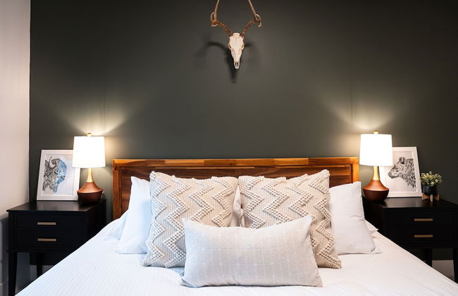 Hemlock Hangout By Revelstoke Vacations - Photo 9