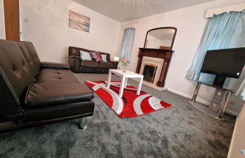 Chimes-Company & Family Stay, 2 Bedroom House with On Street free parking - Foto 2