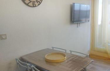 T2 4 pers, rénové en bord de plage , clim et parking classé 2 étoiles - Foto 5