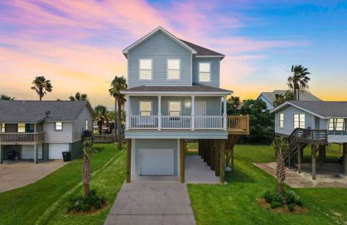 Modern Beach House with Fire Pit and Swimming Pool - Foto 2