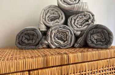 Beachside Modern Wellness Villa with Spacious Patio - Photo 10