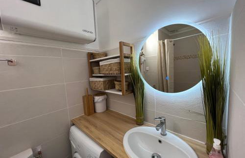 Azur, a 100m du marché de Noel, appartement 4 personnes et parking privé - Foto 6
