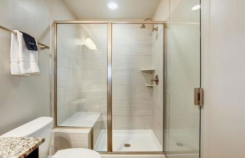 1BR Luxury Apartment With Rooftop Deck & Pool - Foto 30