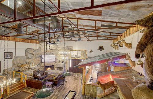 Oakridge Ranch: Pool + Hot-tub, Pickleball Court, Whiskey & Wine Room - Foto 107