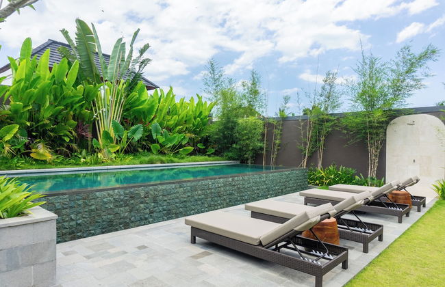 Medewi Surf Villa Luxury - Photo 32