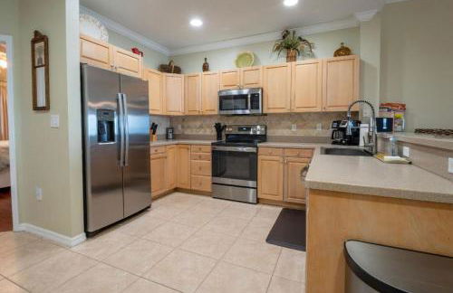 Luxury 5 Star Waterfront Condo 3 Bdr 2 Bath Pool Hot-Tub Panoramic Gulf and Intracoastal Waterway Views - Photo 13