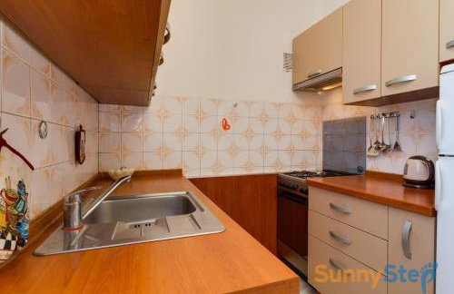 Apartment with a private POOL - Foto 34