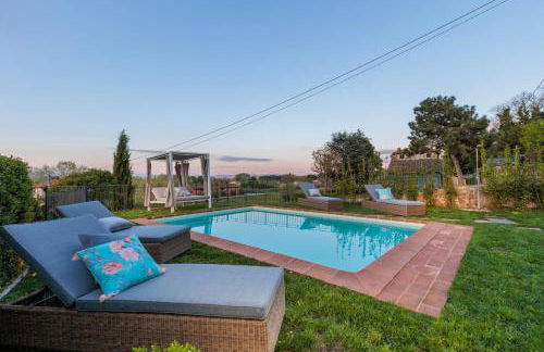 Villa Aperitivo, Romantic and Panoramic Stone Farm - Foto 3