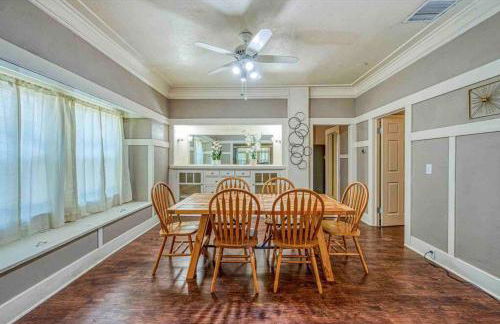 2 King Beds! Fantastic Stylish Bungalow home! - Foto 14