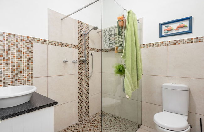 Panaderos - Photo 26