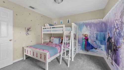 New Listing Pool and Game Room 4BR - Foto 4