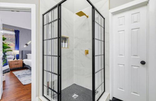 5BD 2BA Vacation Retreat w Pool Hot Tub & BBQ - Foto 26