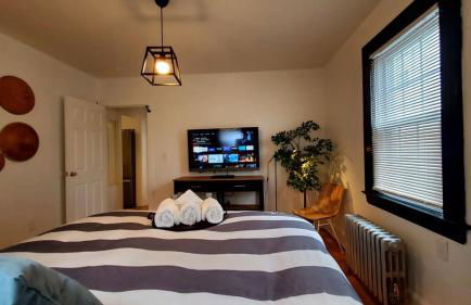 The Blue Sapphire 2BR 2 King beds & ample backyard - Foto 33