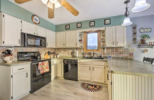 Lake Nokomis Escape with Dock and Beach Access - Foto 13