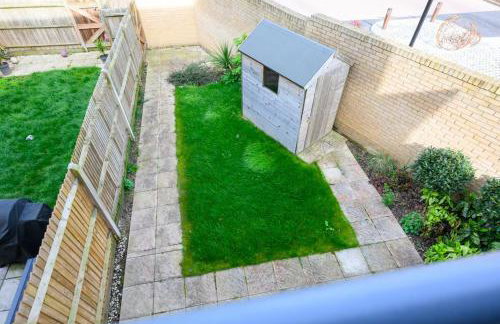 Cosy 5 Bedroom House With Parking - Foto 28