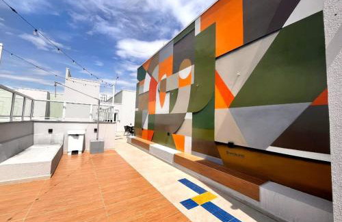 Apartamento de 2 quartos, com piscina e há 10 km de copacabana - Foto 15