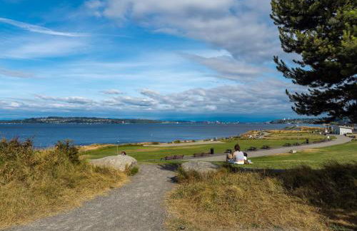 King Bed, Near DT and Best Restaurants, Pets OK! - Foto 41