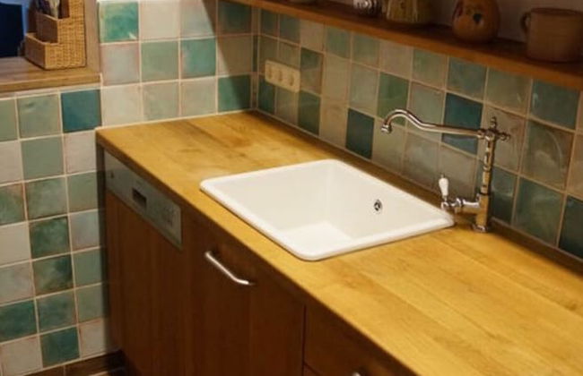 Small House on the Lake - Photo 5