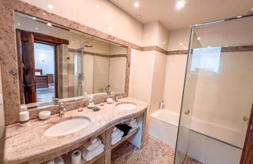 Mas des Sylves - Piscine intérieure chauffée - Parc de 100 hectares - Foto 52