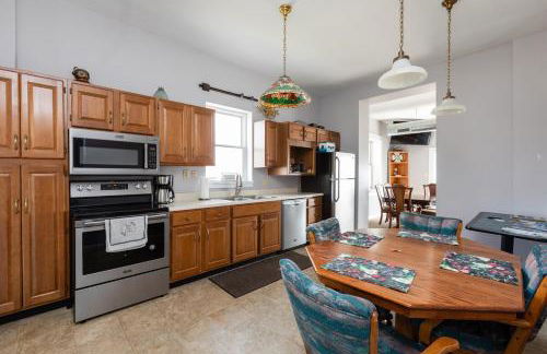 Riverview Loft! Downtown Alton - Foto 8