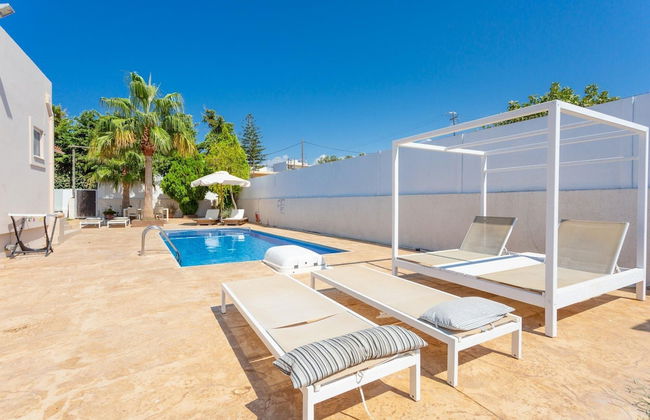 Villa Thetis Large Private Pool Walk to Beach Sea Views A C Wifi Car Not Required Eco-friendl - 2302 - Photo 1