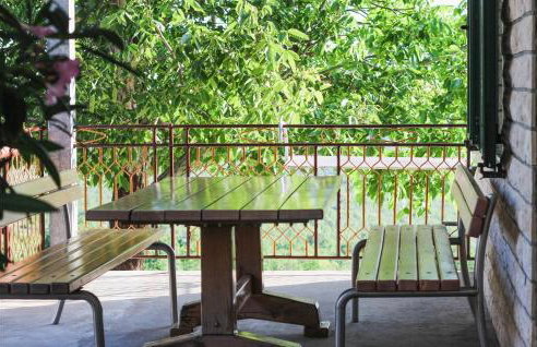 2 Bedroom Beautiful Home In Popovici - Photo 8