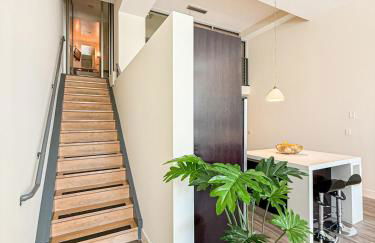 Sleek 1BR Loft in Luxury High-Rise - 103 - GL - Foto 11