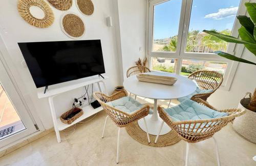 Ático frontal al mar con piscina privada by homeprive - Foto 23