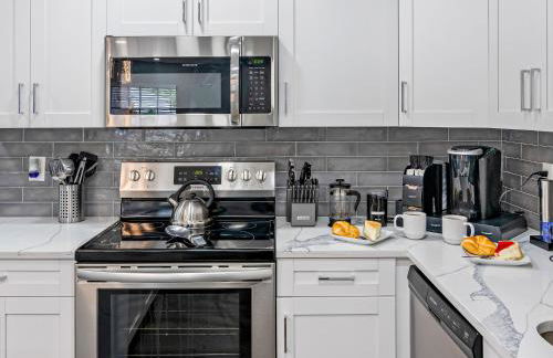 Breathtaking & Renovated Tampa Heated Pool House - Foto 12