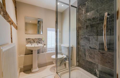 The Hunting Lodge at Ragley Estate - Photo 26