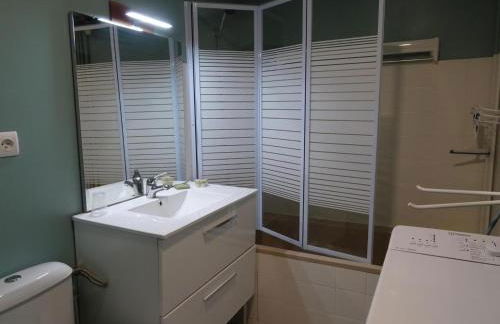 Studio in Plougasnou with Sea View and Beaches - Photo 12