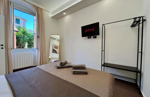 Modern Apartment - 5 Min to Beach & Port - Photo 18