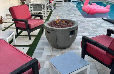 Spacious 4BR 2 5BA Family Retreat Pool Near Beach - Foto 44