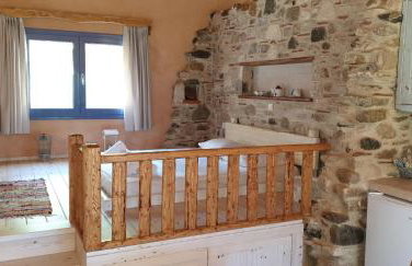 Chaihoutes stone House and Villa into Olive farm in Zia - Photo 35